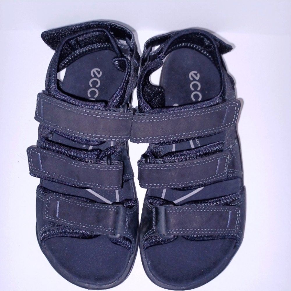 ECCO Offroad sandals sz 40
